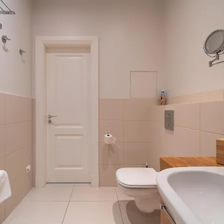 Luxury Quiet Centre - Terrace & 2 Bedrooms - 124m2 * 里加