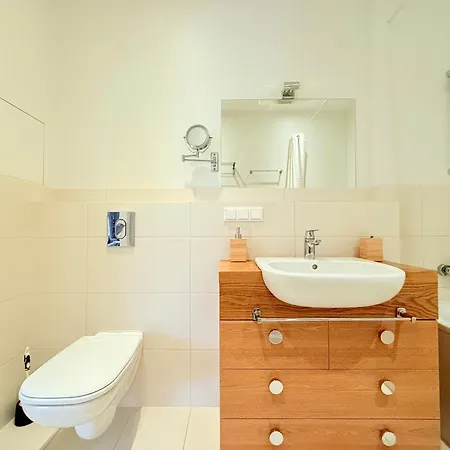 Luxury Quiet Centre - Terrace & 3 Bedrooms - 124m2 Apartment Riga