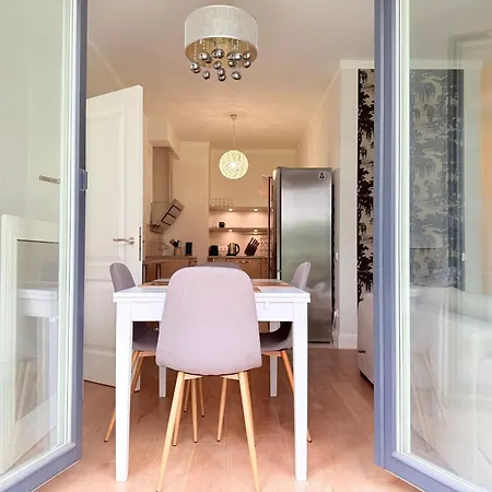 Apartment Luxury Quiet Centre - Terrace & 3 Bedrooms - 124m2