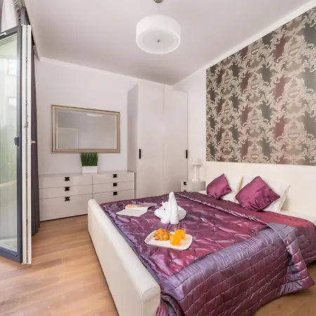 Luxury Quiet Centre - Terrace & 2 Bedrooms - 124m2 * Riga