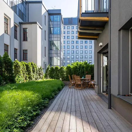 With Private Terrace And Garden - Antonijas Street Apartmán