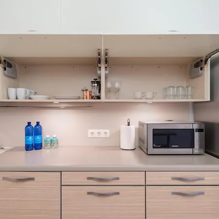 Luxury Quiet Centre - Terrace & 2 Bedrooms - 124m2 *