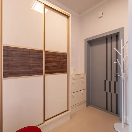 Luxury Quiet Centre - Terrace & 2 Bedrooms - 124m2 * ريغا