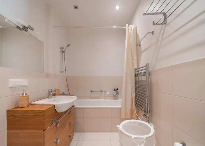 Elegant 124M2 Apartment With Terrace - Antonijas Street