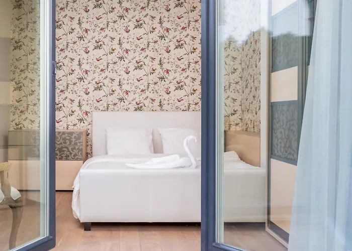 Luxury Quiet Centre - Terrace & 2 Bedrooms - 124m2 Dzīvoklis *