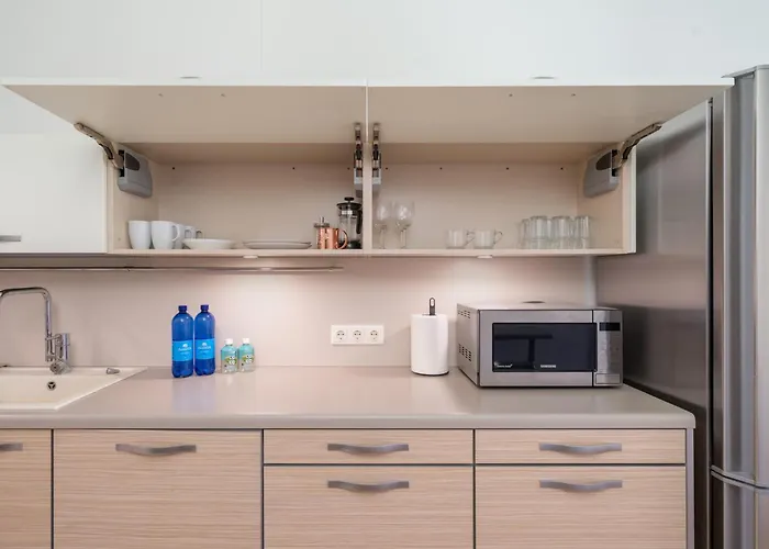 Luxury Quiet Centre - Terrace & 2 Bedrooms - 124m2 *